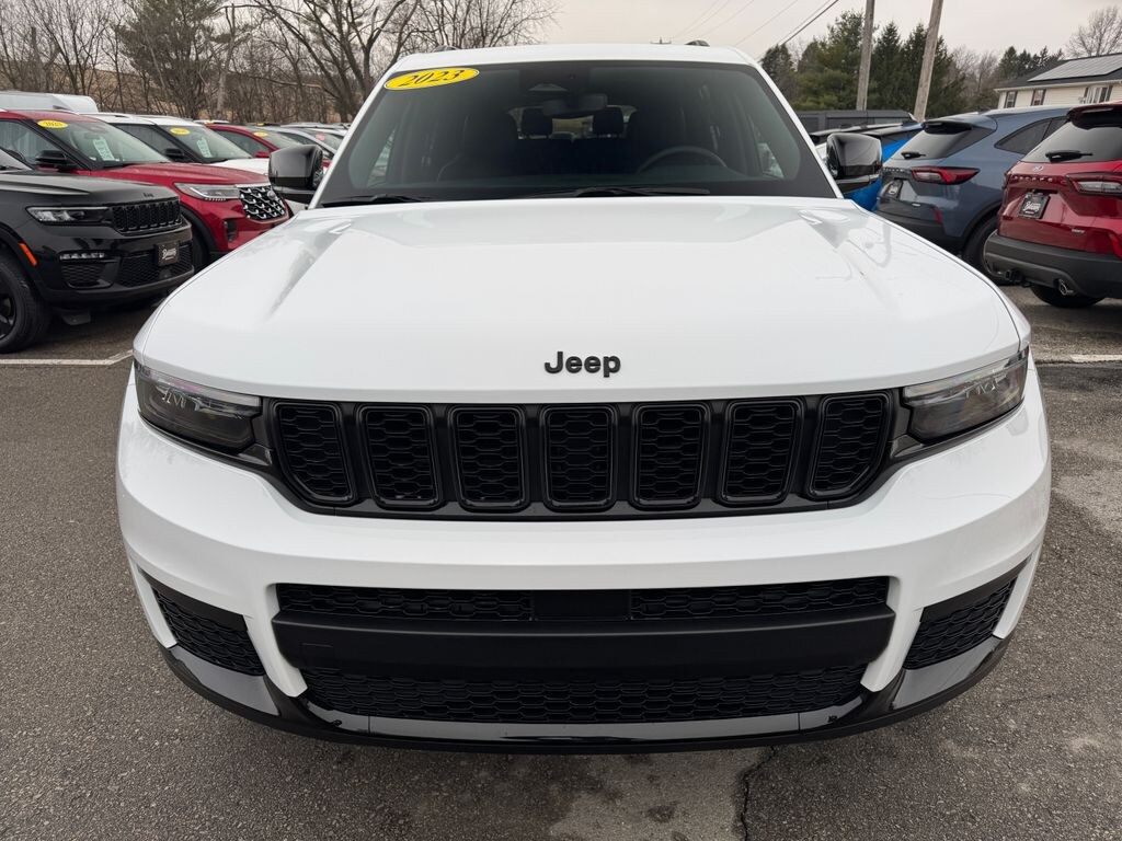 Used 2023 Jeep Grand Cherokee L Altitude SUV