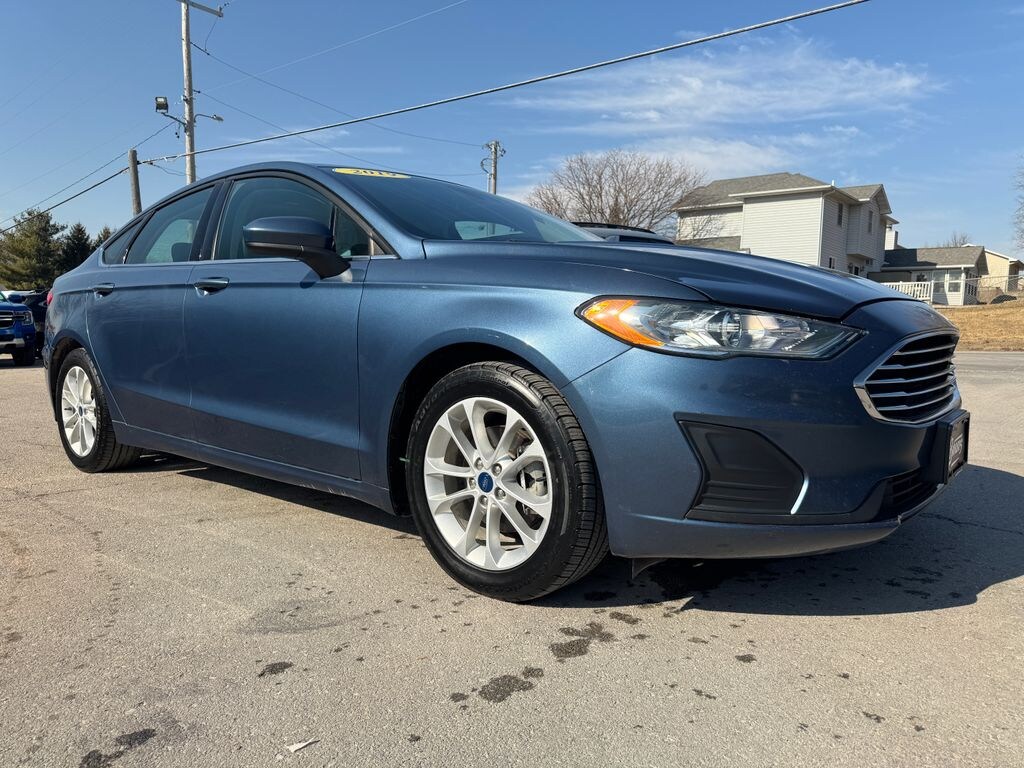 Used 2019 Ford Fusion SE Sedan