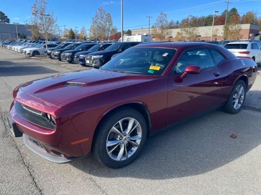 Used 2020 Dodge Challenger SXT Coupe