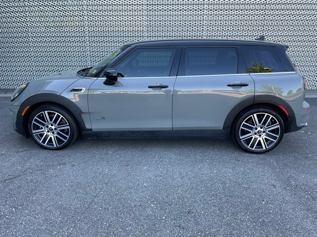 Used 2022 MINI Clubman S with VIN WMWXJ1C0XN2R53014 for sale in Richmond, VA