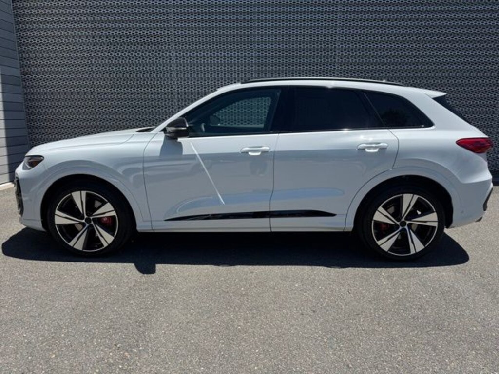New 2026 Audi SQ5 SUV