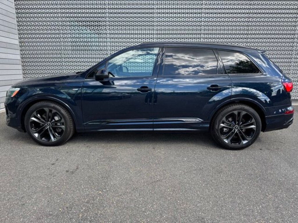 New 2026 Audi Q7 SUV