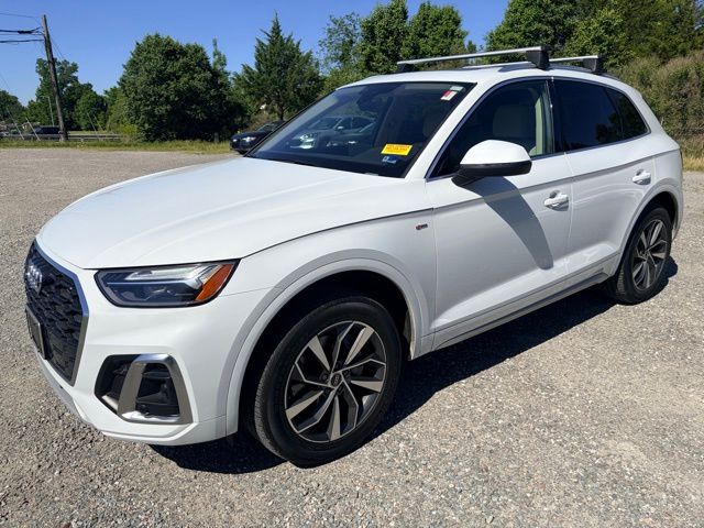 2023 Audi Q5 45 Premium's photo