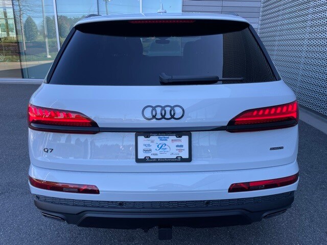 2025 Audi Q7 55 Premium Plus photo 4