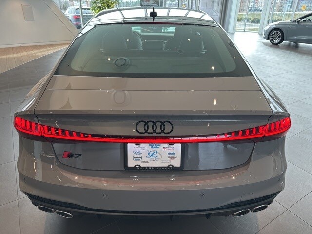 2025 Audi S7 Prestige photo 3