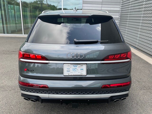 2025 Audi SQ7 Prestige photo 4