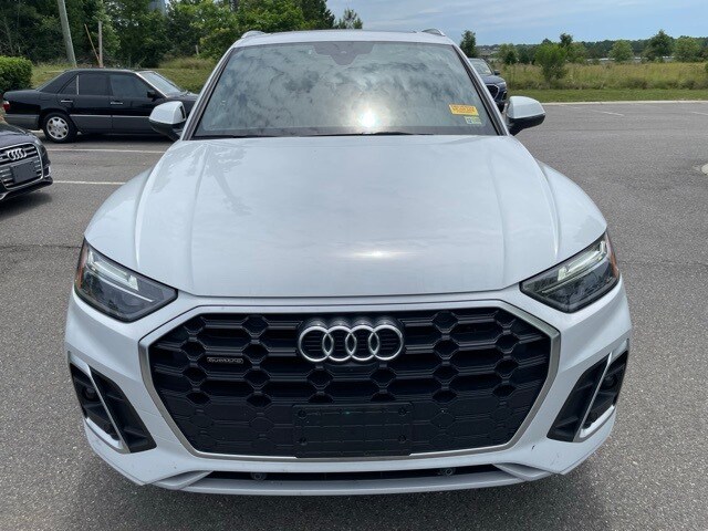 2025 Audi Q5 45 S line Premium Plus photo 2