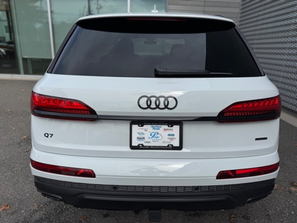New 2025 Audi Q7 55 Premium Plus SUV