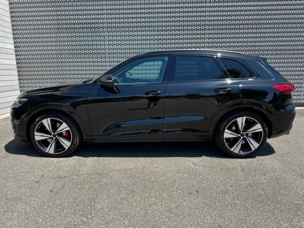 New 2026 Audi SQ5 SUV