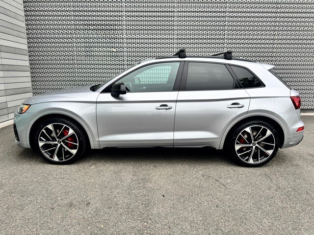 2024 Audi SQ5 Premium Plus photo 2