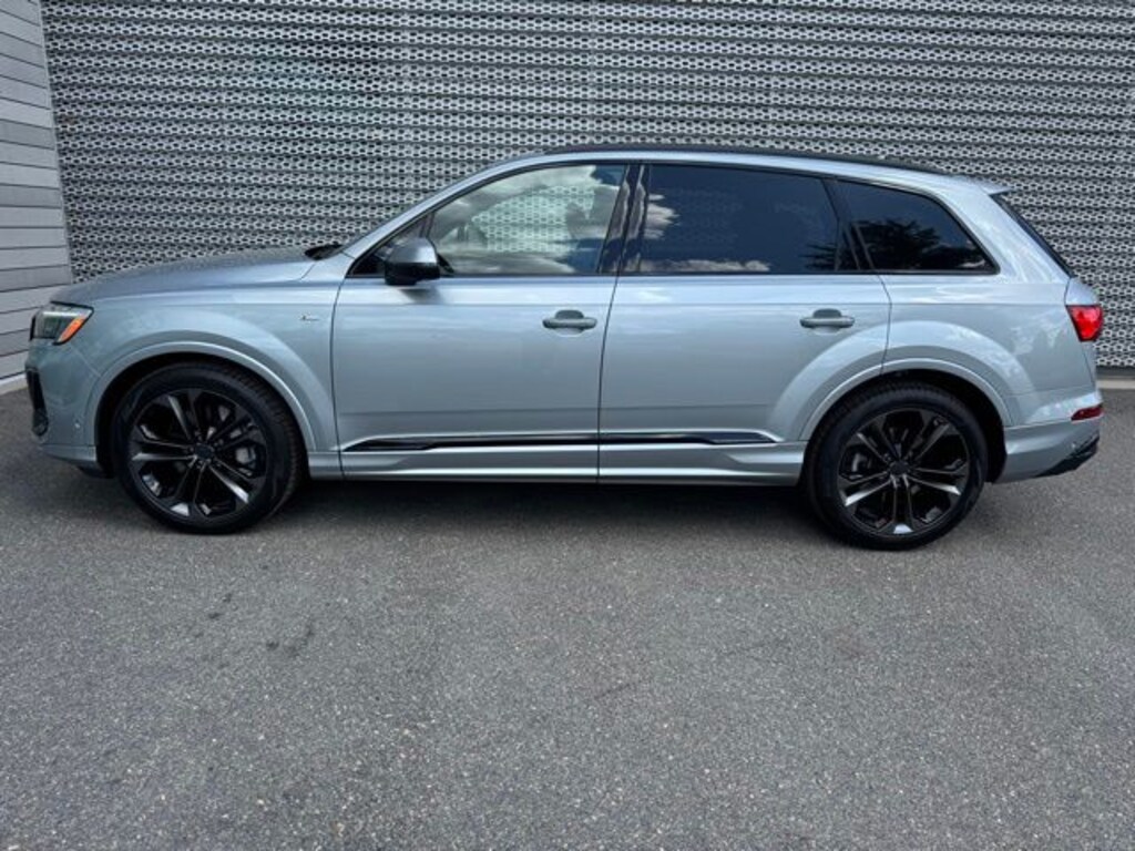 New 2026 Audi Q7 SUV