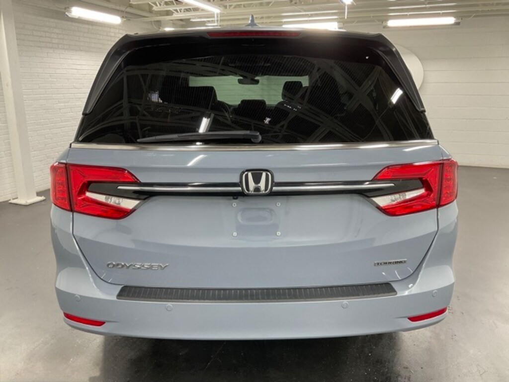 Certified 2024 Honda Odyssey Touring Van