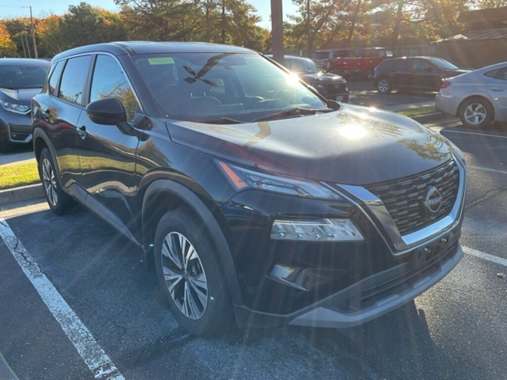Used 2022 Nissan Rogue SV SUV