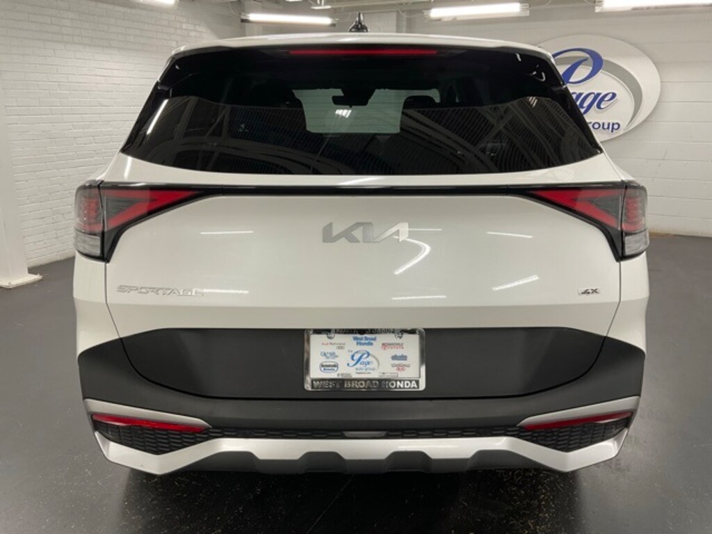 Used 2024 Kia Sportage LX SUV