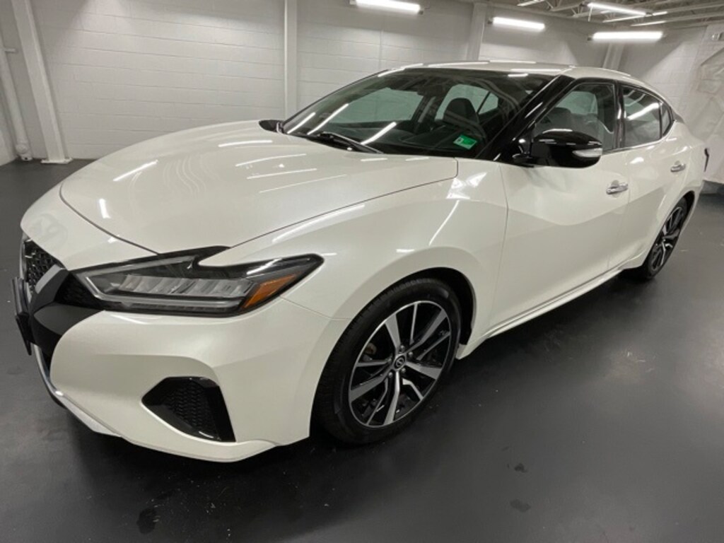 Used 2023 Nissan Maxima SV Sedan
