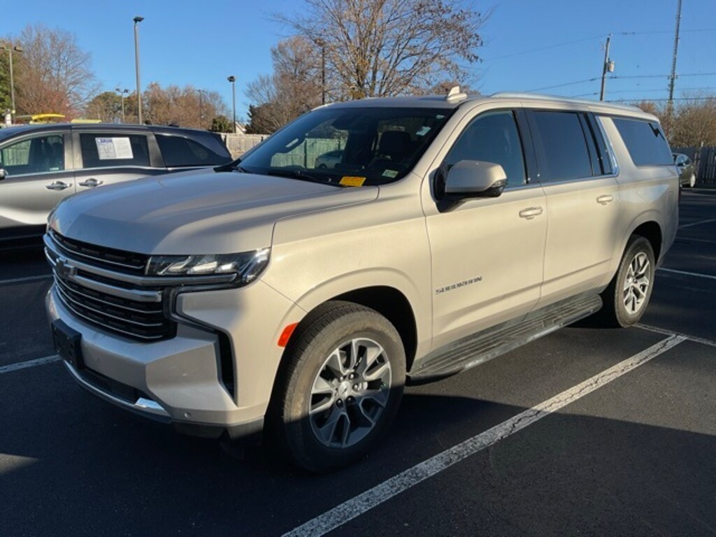 Used 2024 Chevrolet Suburban LT SUV