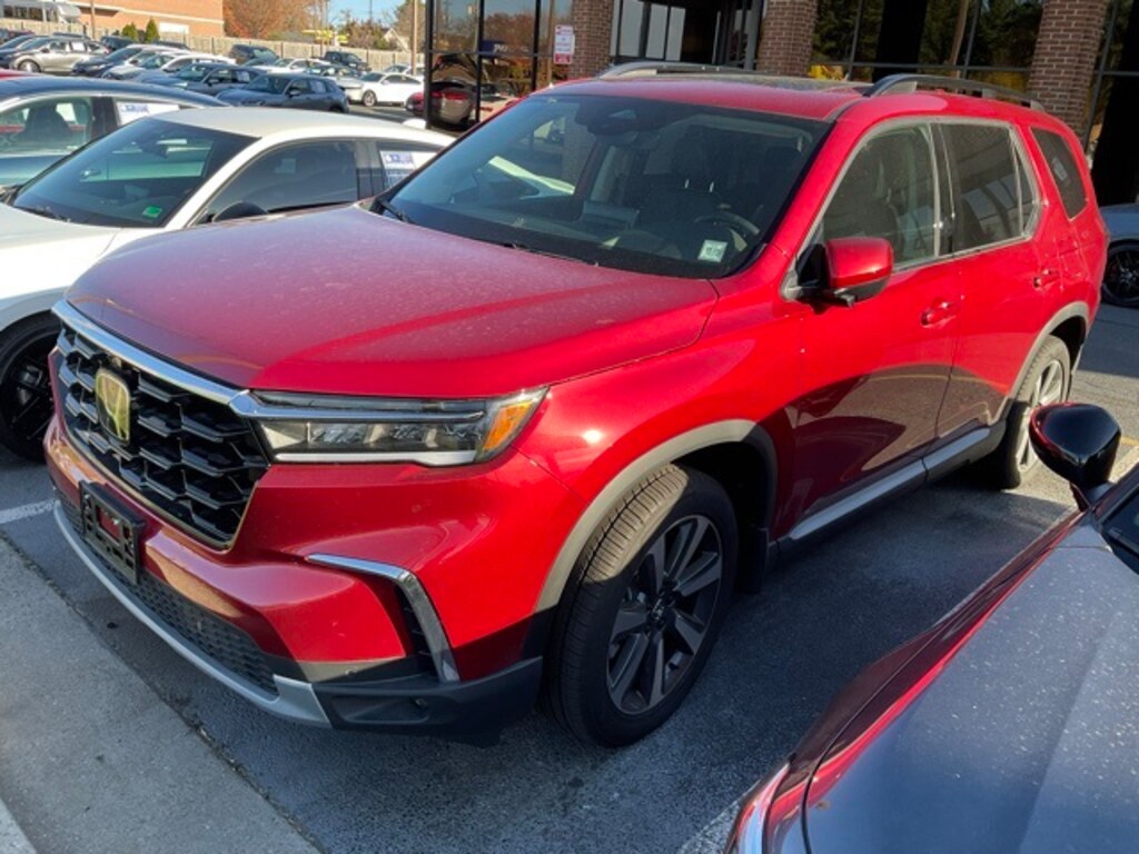 Certified 2025 Honda Pilot Elite SUV