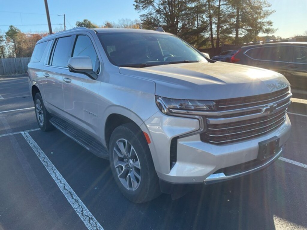 Used 2024 Chevrolet Suburban LT SUV