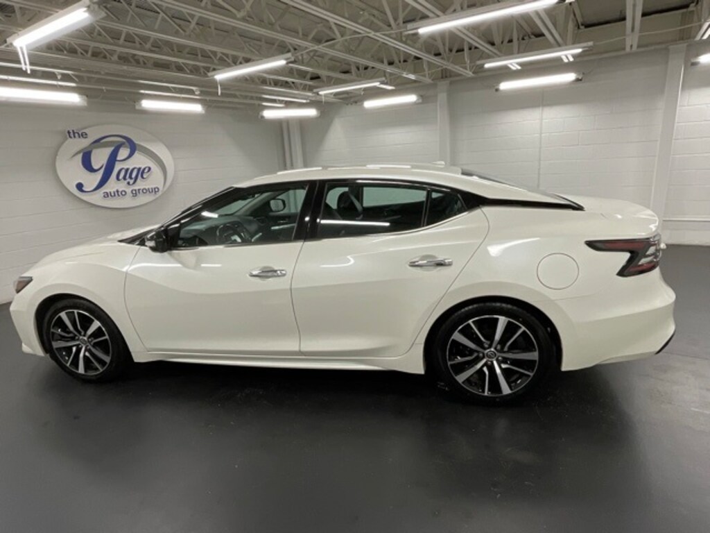 Used 2023 Nissan Maxima SV Sedan