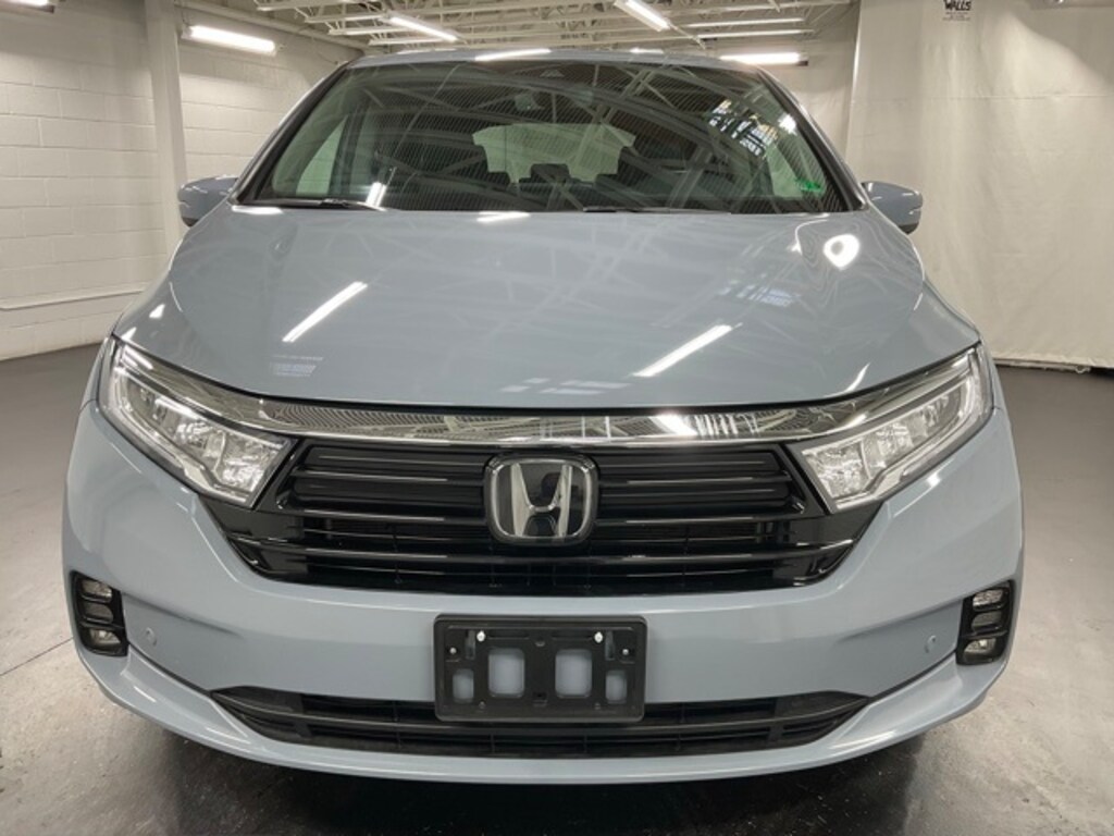 Certified 2024 Honda Odyssey Touring Van