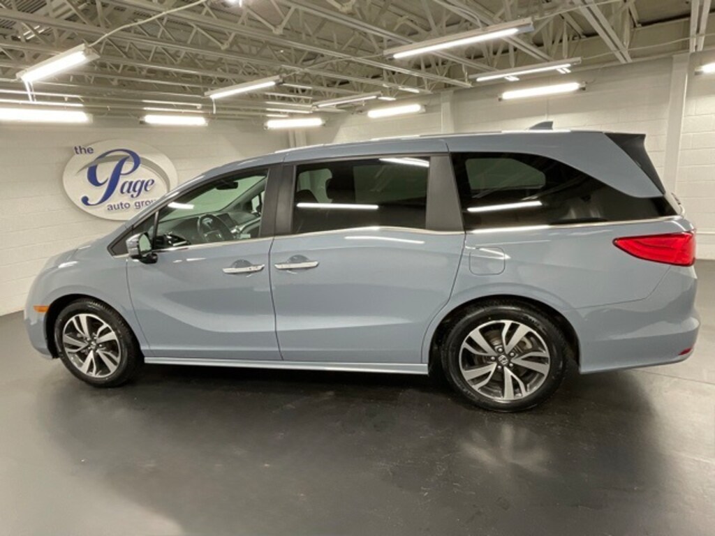 Certified 2024 Honda Odyssey Touring Van