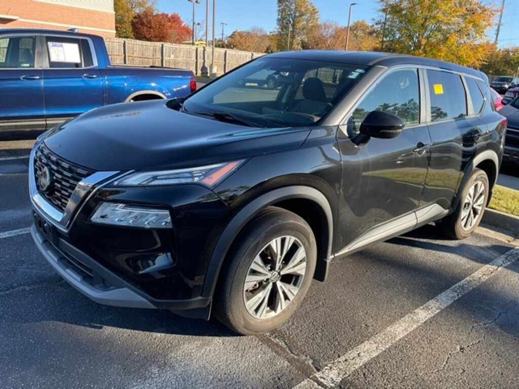 Used 2022 Nissan Rogue SV SUV