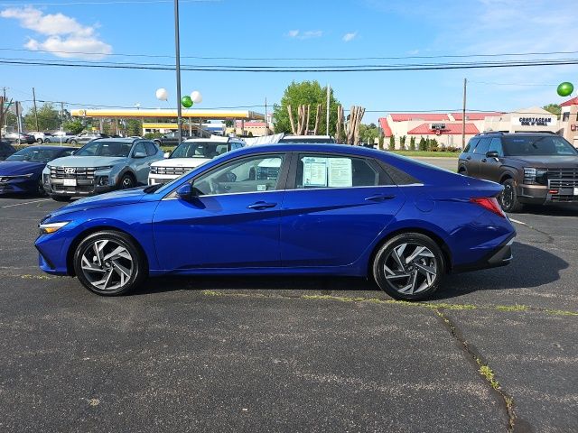 2025 Hyundai Elantra SEL