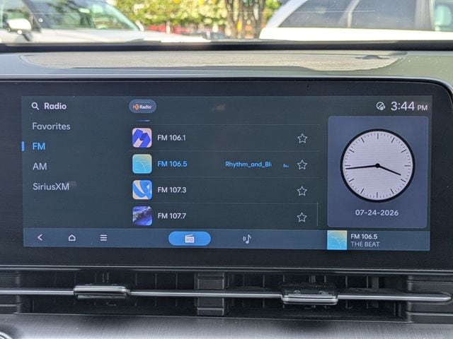 2025 Hyundai Kona SEL - Photo 17