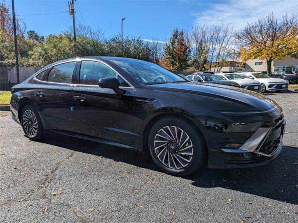New 2026 Hyundai Sonata Hybrid Limited Sedan