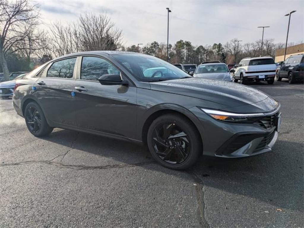 New 2026 Hyundai Elantra Hybrid SEL Sport Sedan