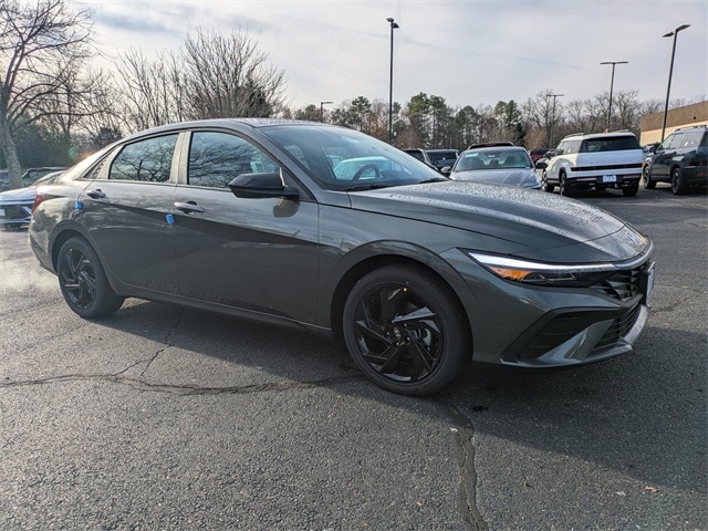 2026 Hyundai Elantra Blue's photo