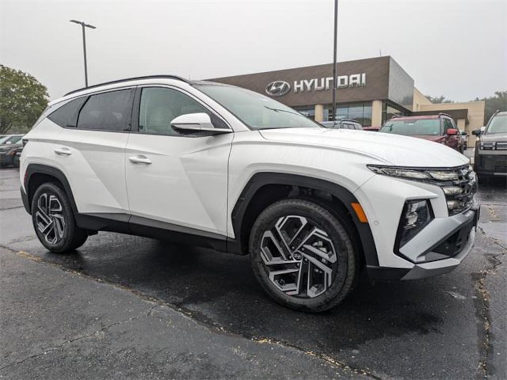 New 2025 Hyundai Tucson Limited AWD SUV