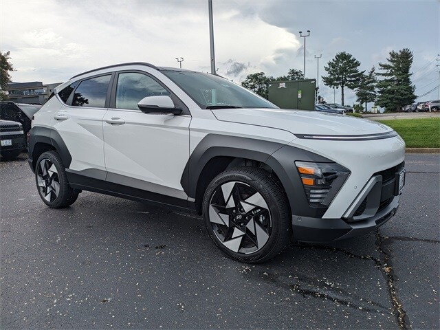 2025 Hyundai Kona Limited photo 2