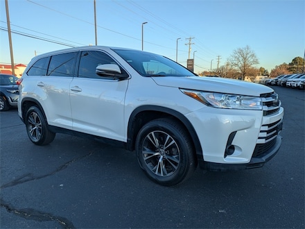 2019 Toyota Highlander LE SUV
