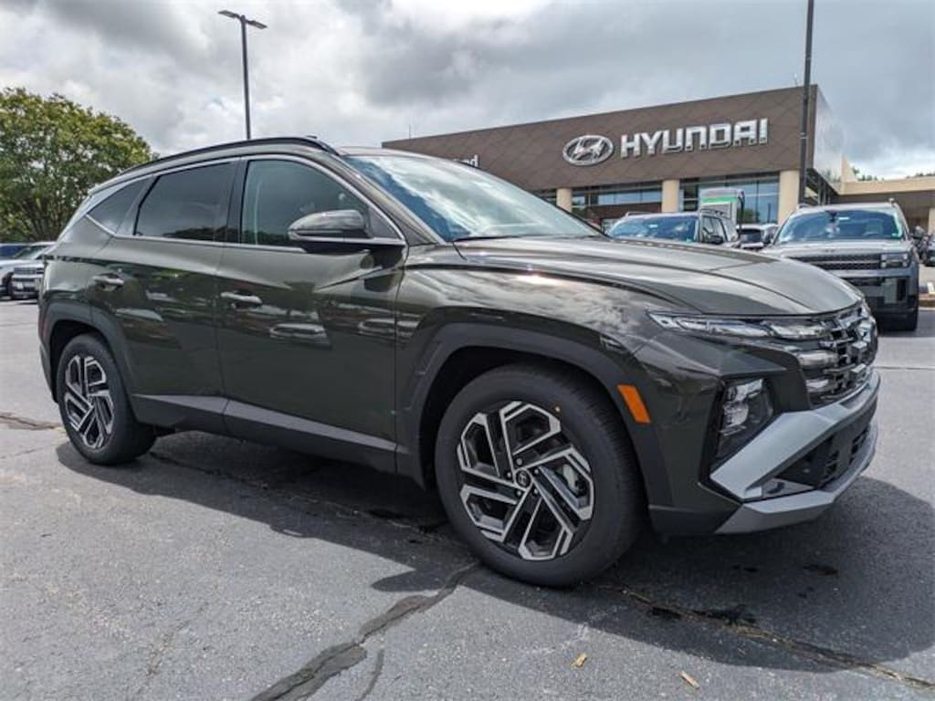 New 2025 Hyundai Tucson Limited FWD SUV