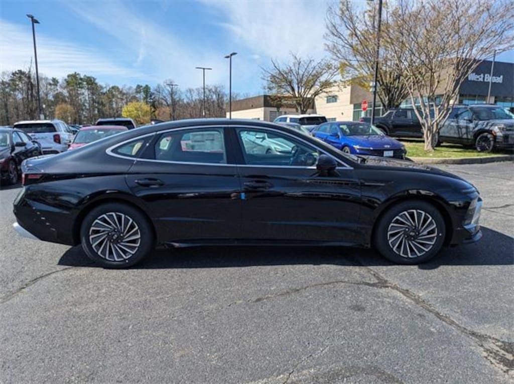 New 2025 Hyundai Sonata Hybrid Limited Sedan