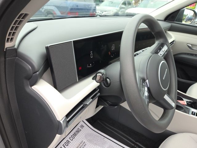 2026 Hyundai Tucson SE - Photo 12