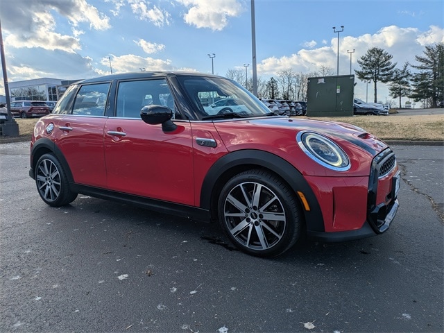 2022 MINI Hardtop 4 Door S's photo