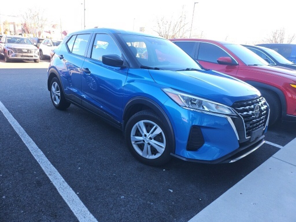 Used 2021 Nissan Kicks S SUV