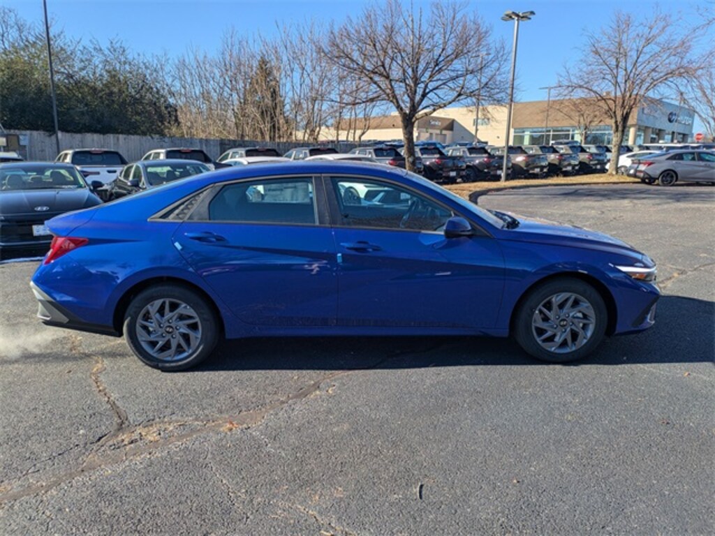 New 2026 Hyundai Elantra Hybrid Blue Sedan