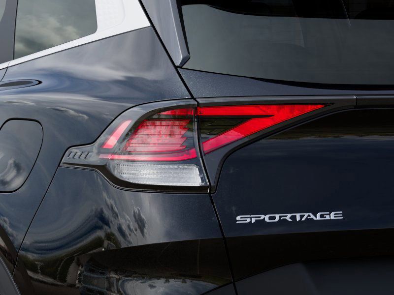 2025 Kia Sportage LX Hybrid - Photo 11