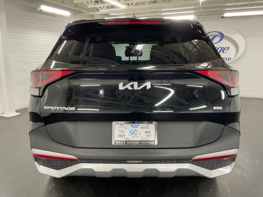Certified 2025 Kia Sportage LX SUV