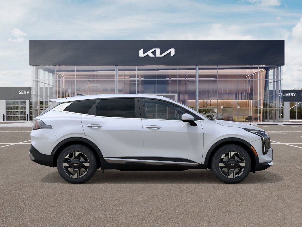 2026 Kia Sportage LX - Photo 7