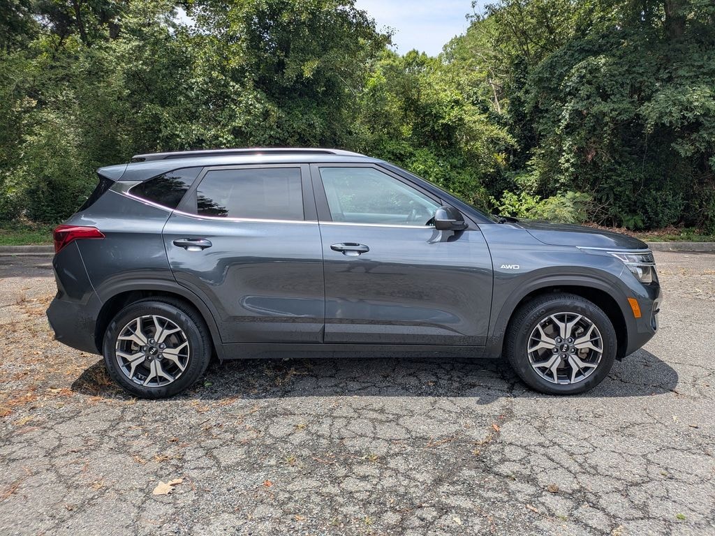 Certified 2021 Kia Seltos EX SUV