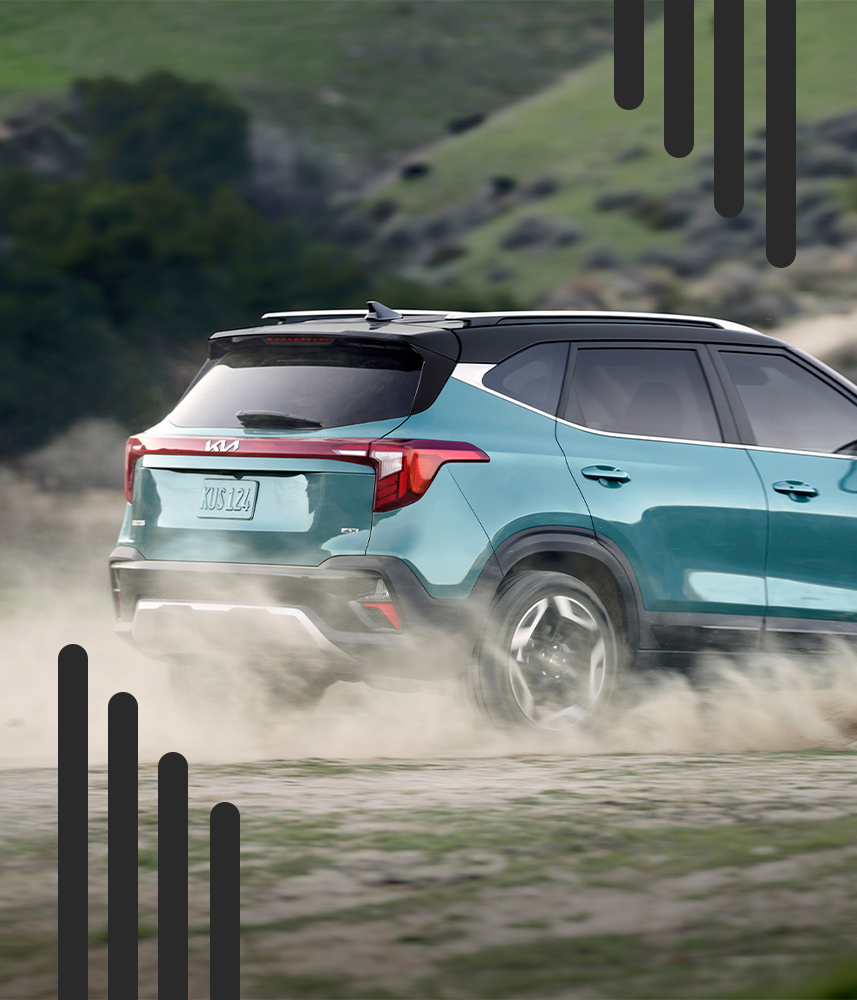 2024 Kia Seltos at West Broad Kia in Henrico, VA | Rear profile of a 2024 Kia Seltos in the color blue 