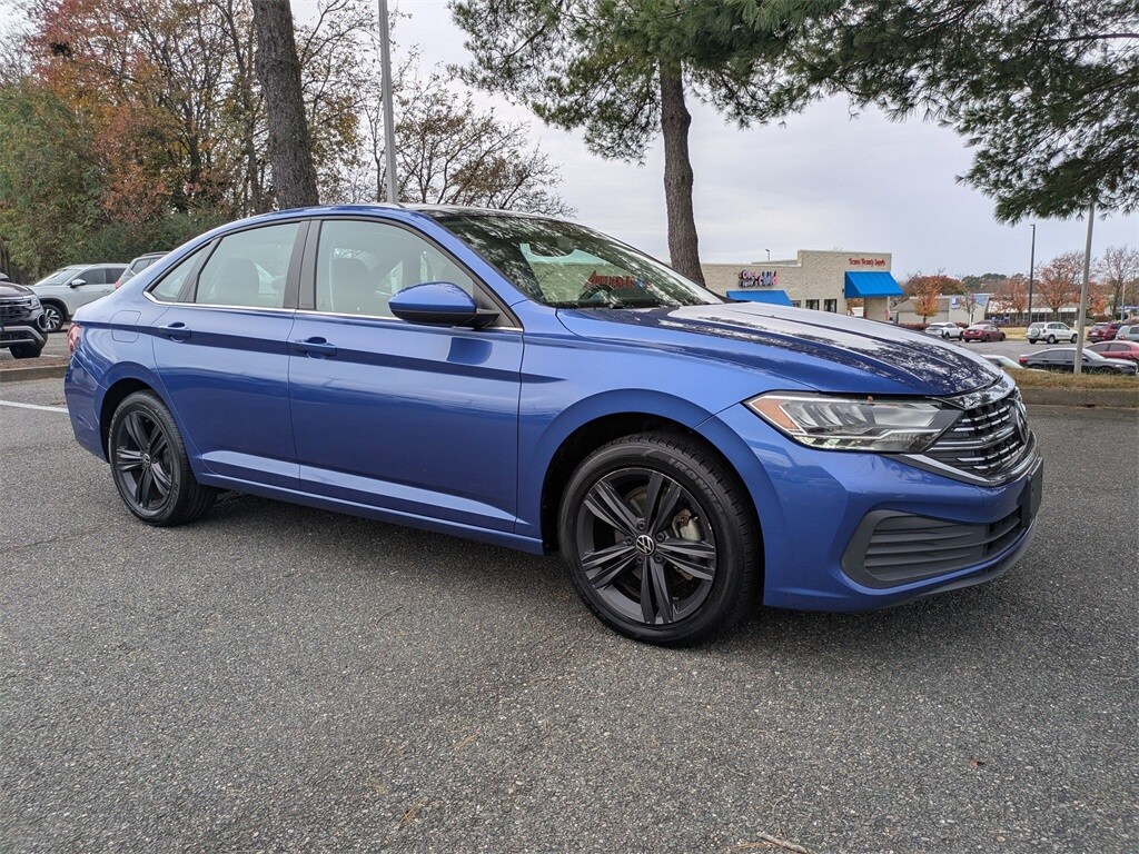 Used 2023 Volkswagen Jetta 1.5T SE Sedan