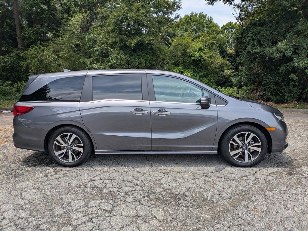 Used 2024 Honda Odyssey Touring Van