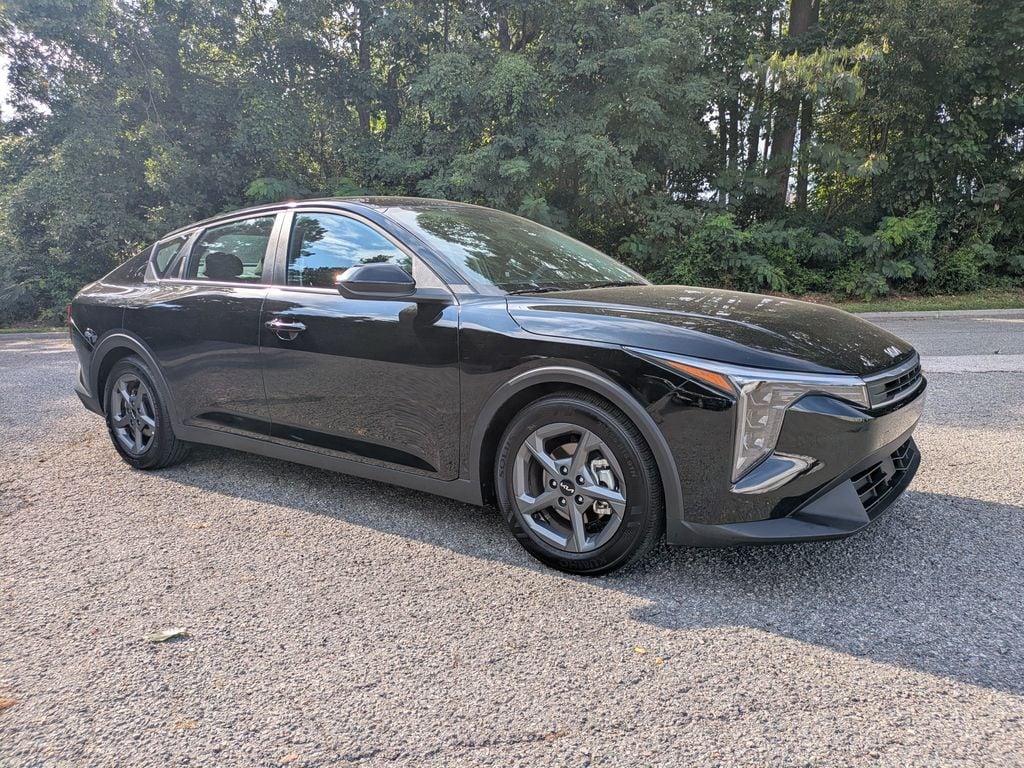 Certified 2025 Kia K4 LXS Sedan