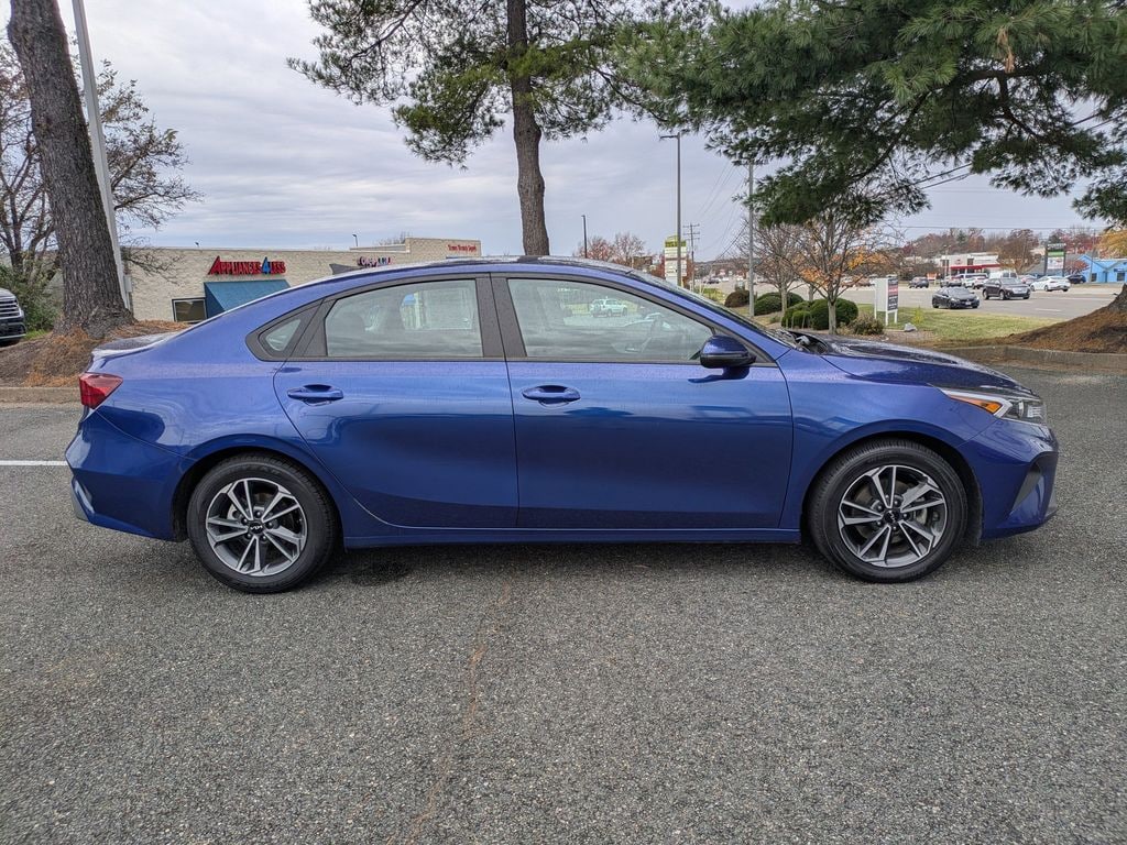 Used 2023 Kia Forte LXS Sedan