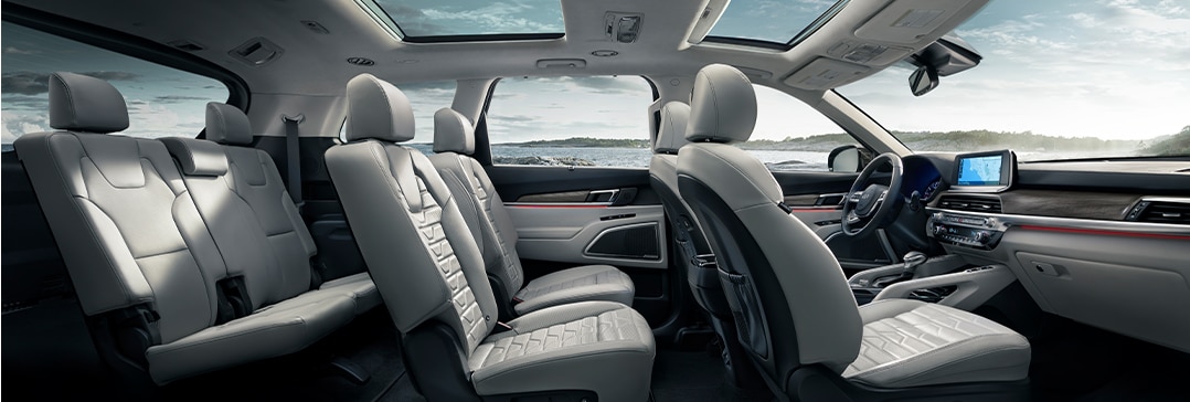 Compare the 2021 Kia Telluride vs. the 2021 Honda Pilot at West Broad Kia | Side view showing how many seats are in the Telluride